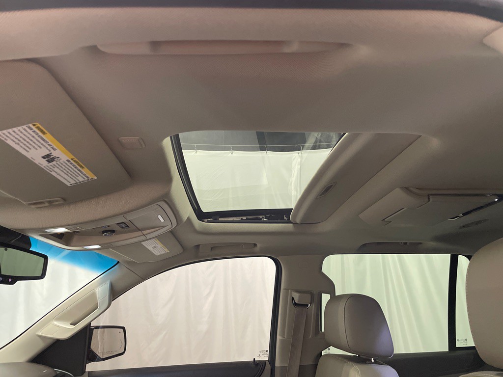 2015 GMC Yukon Image 40