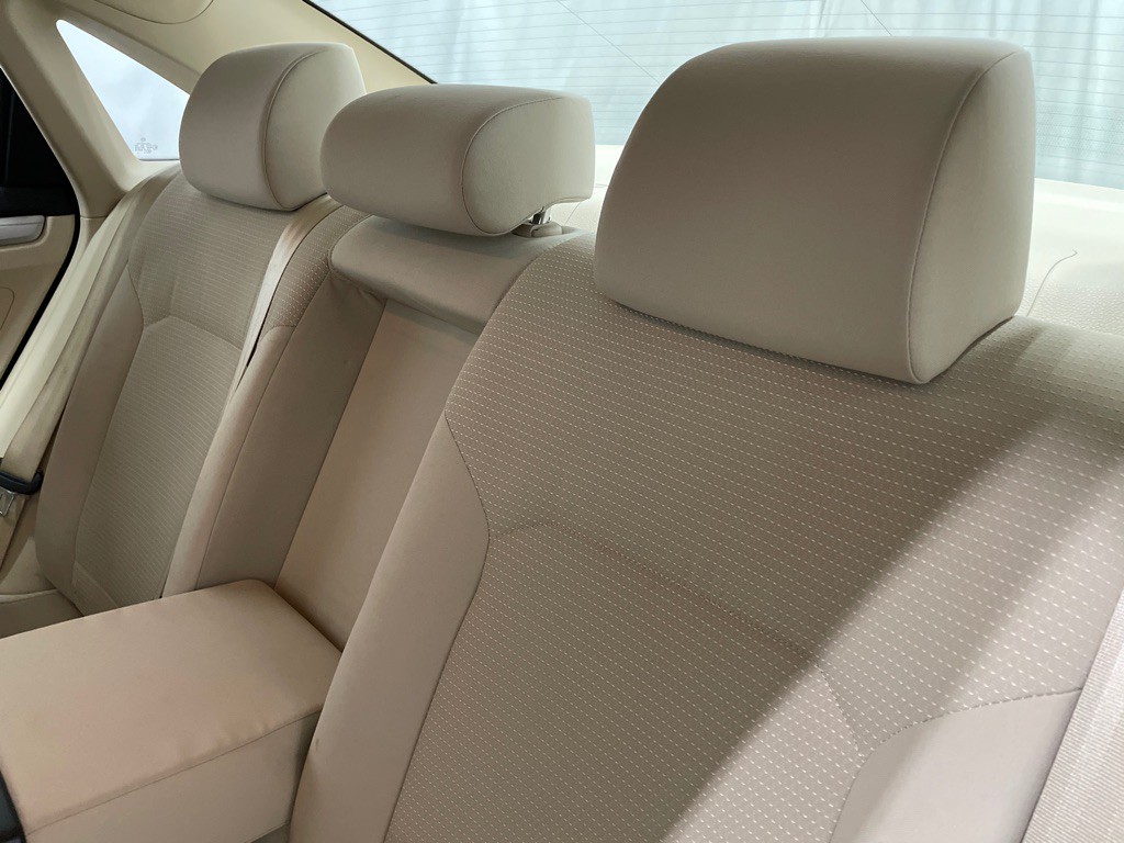 2017 Volkswagen Passat Image 13