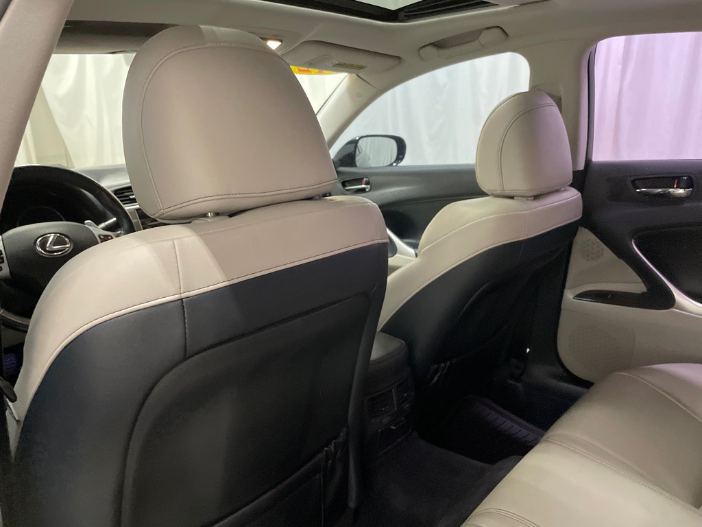 2012 Lexus IS 250 Image 14