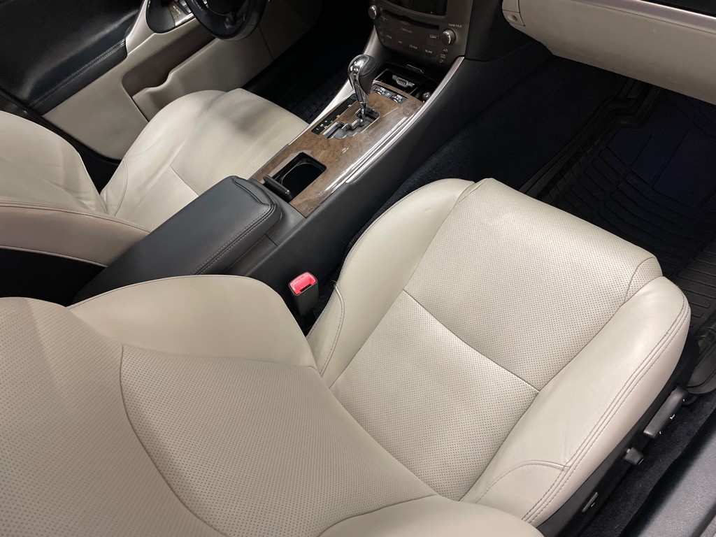 2012 Lexus IS 250 Image 18