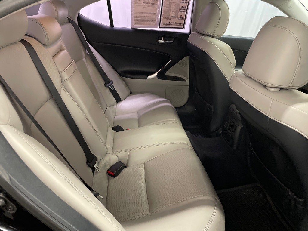 2012 Lexus IS 250 Image 20