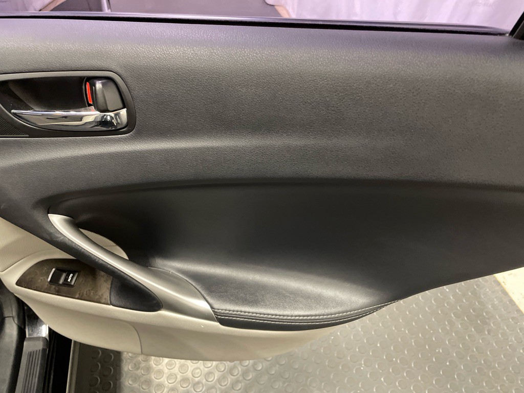2012 Lexus IS 250 Image 23