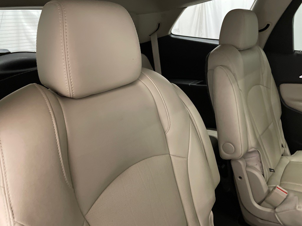 2021 Buick Enclave Image 21