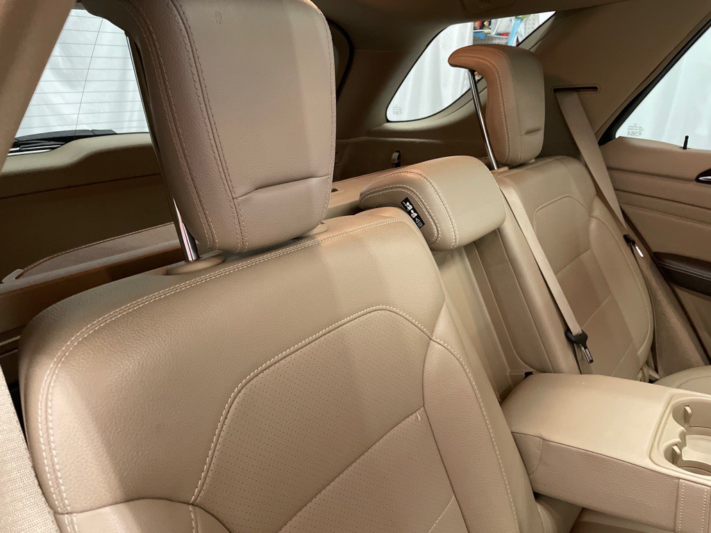 2013 Mercedes-Benz M-Class Image 21