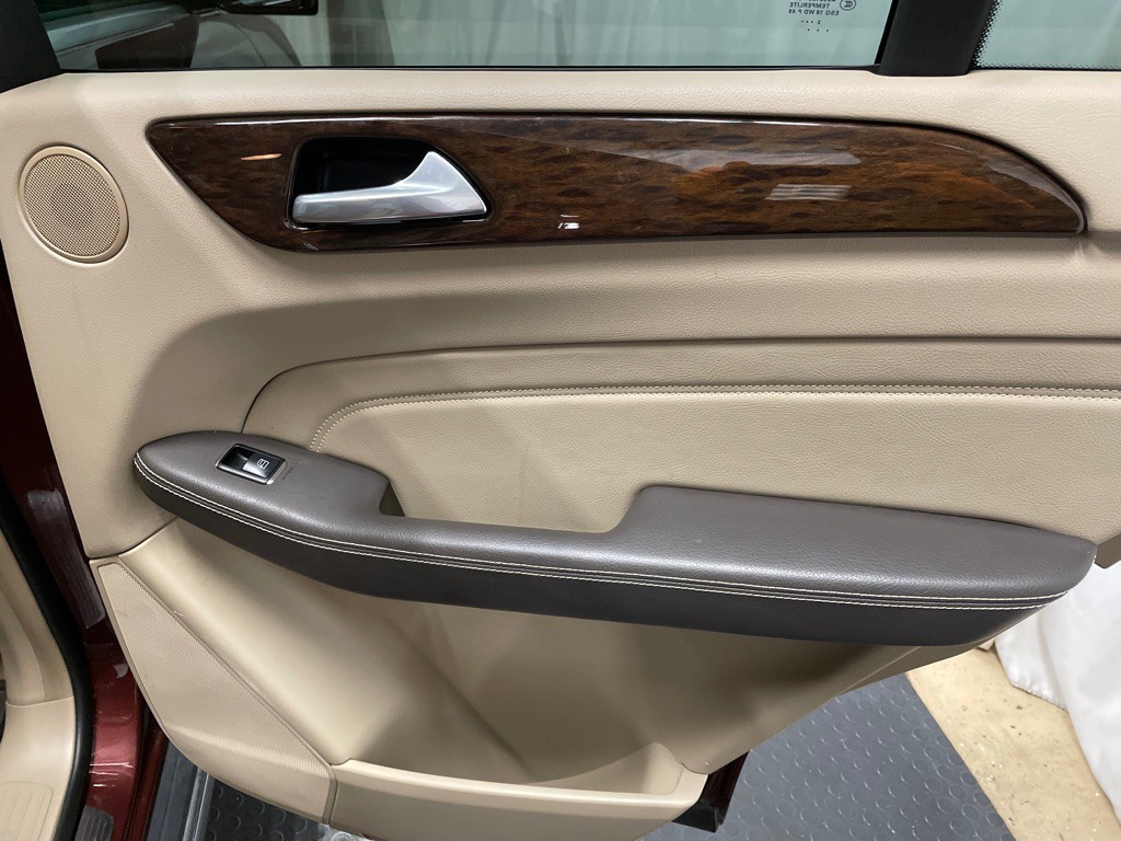 2013 Mercedes-Benz M-Class Image 23