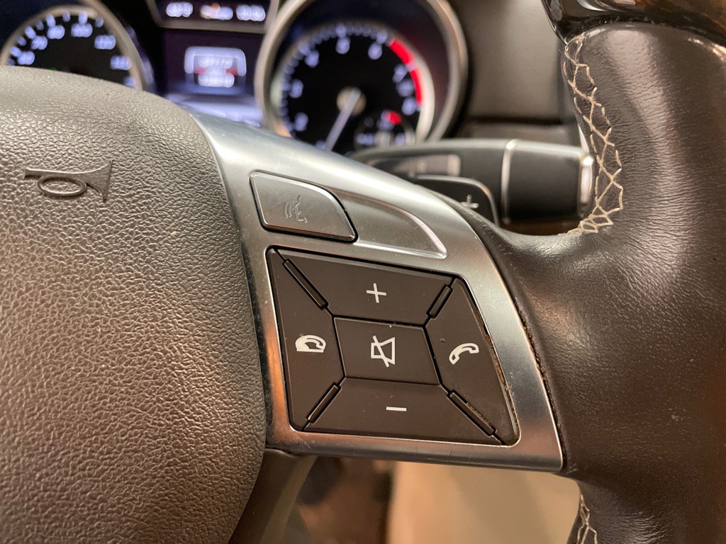 2013 Mercedes-Benz M-Class Image 32