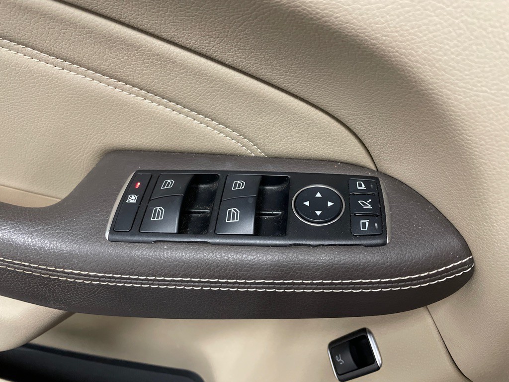 2013 Mercedes-Benz M-Class Image 36