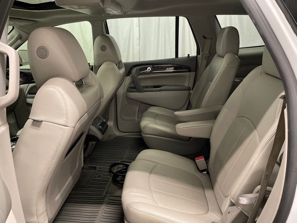 2017 Buick Enclave Image 12