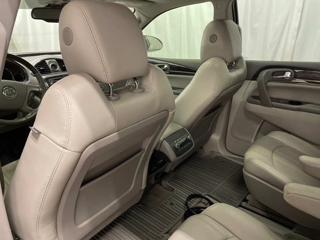2017 Buick Enclave Image 14