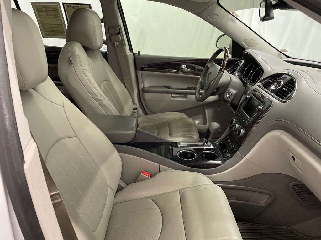 2017 Buick Enclave Image 16