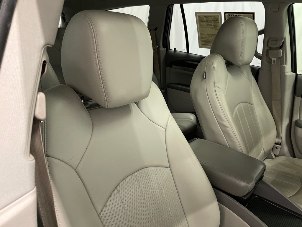2017 Buick Enclave Image 17