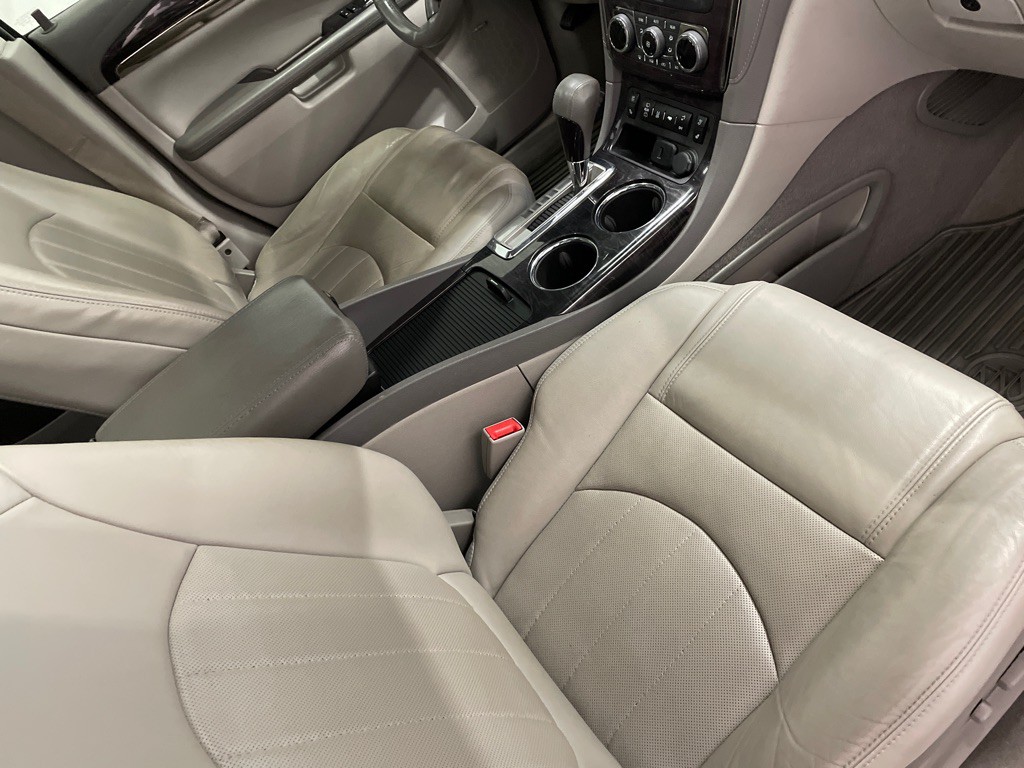 2017 Buick Enclave Image 18