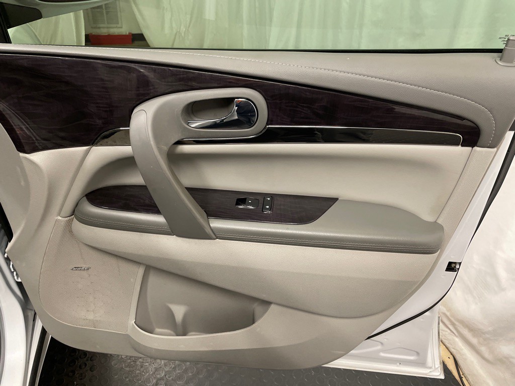 2017 Buick Enclave Image 19