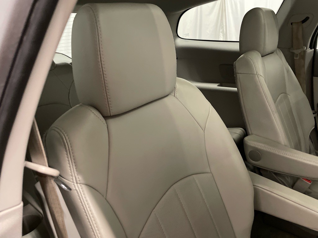 2017 Buick Enclave Image 21