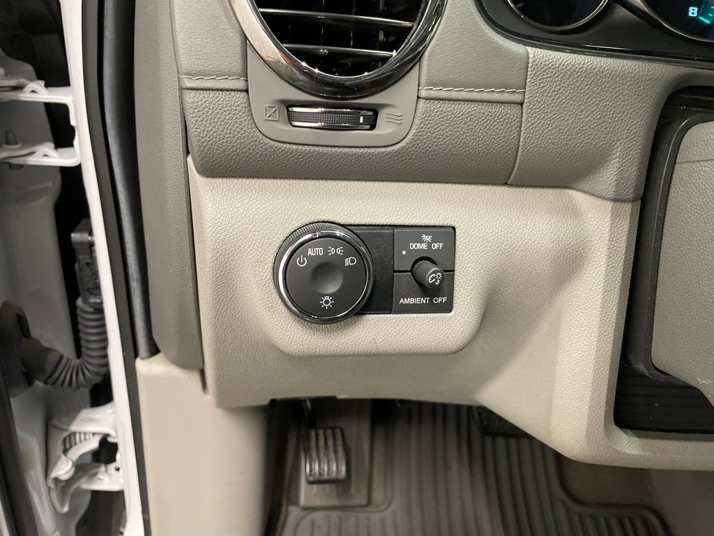 2017 Buick Enclave Image 36