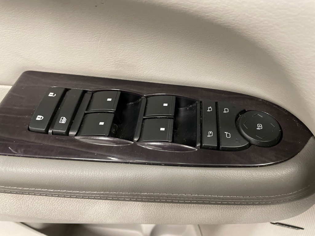 2017 Buick Enclave Image 38