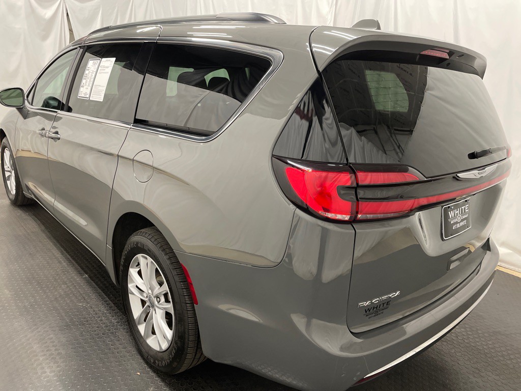 2022 Chrysler Pacifica Image 6