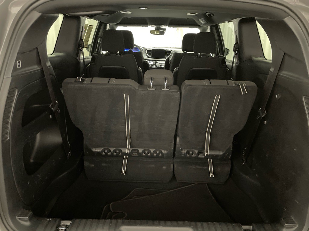 2022 Chrysler Pacifica Image 22