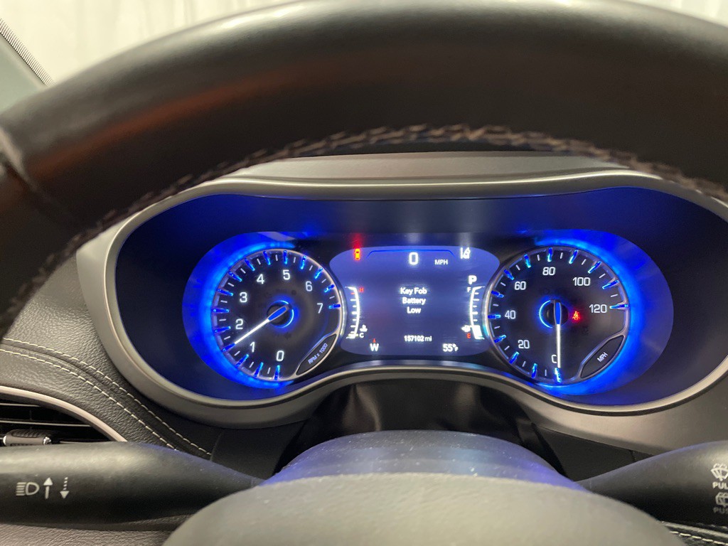 2022 Chrysler Pacifica Image 24