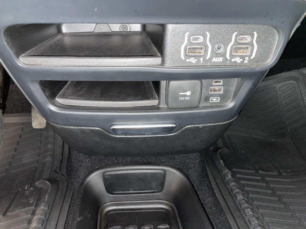 2022 Chrysler Pacifica Image 28