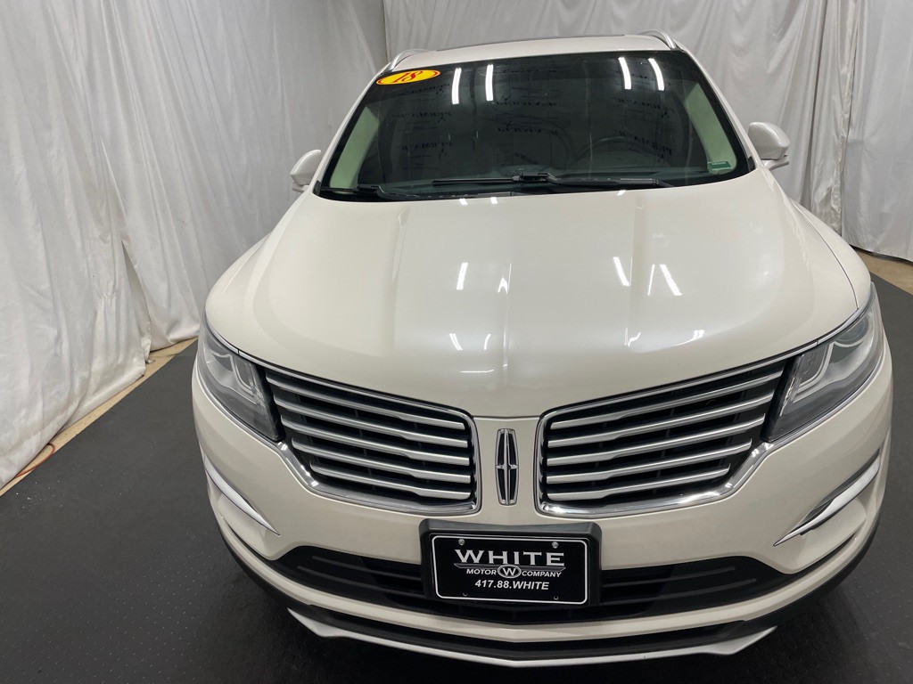 2018 Lincoln MKC Image 2