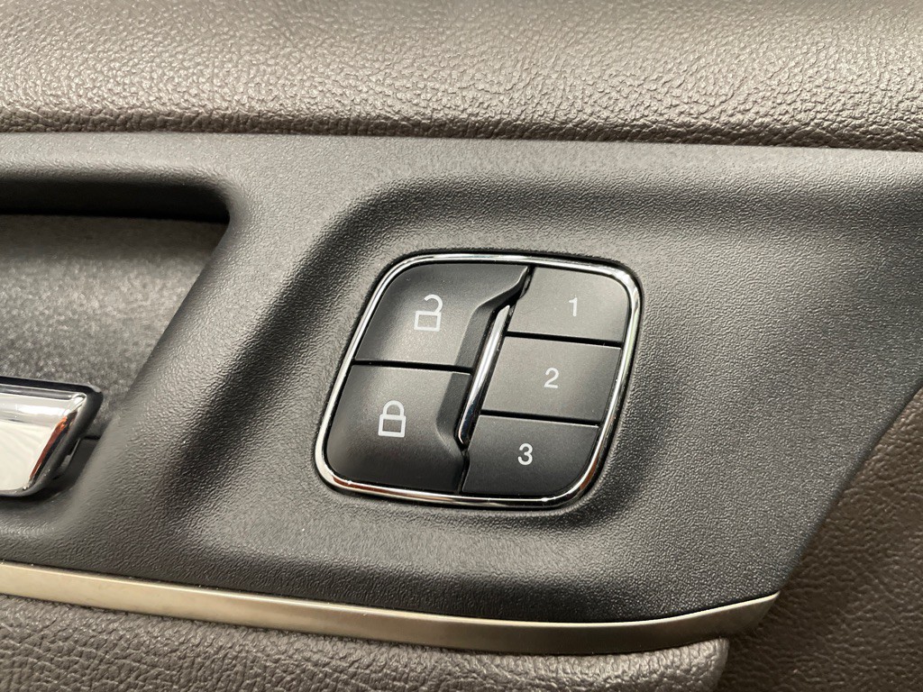 2018 Lincoln MKC Image 35