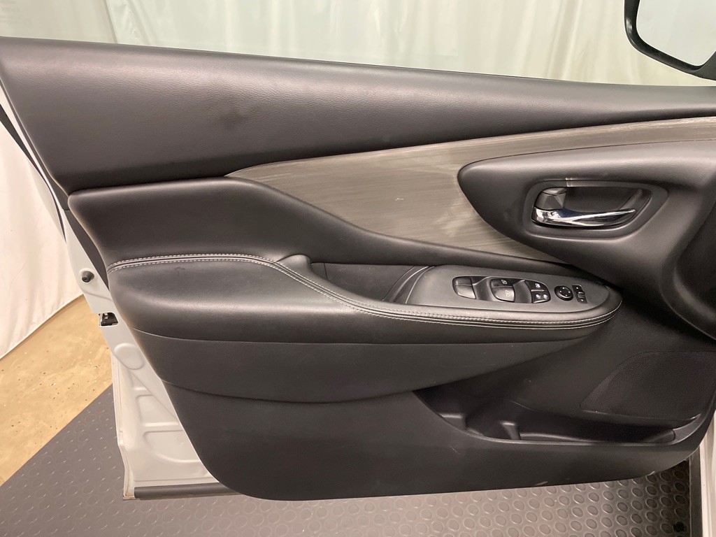 2017 Nissan Murano Image 11