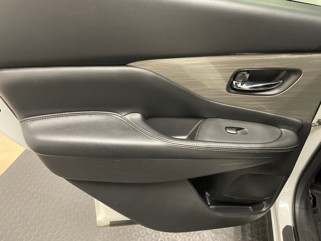 2017 Nissan Murano Image 15