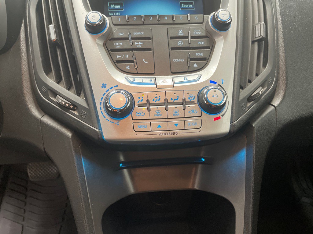 2015 Chevrolet Equinox Image 28