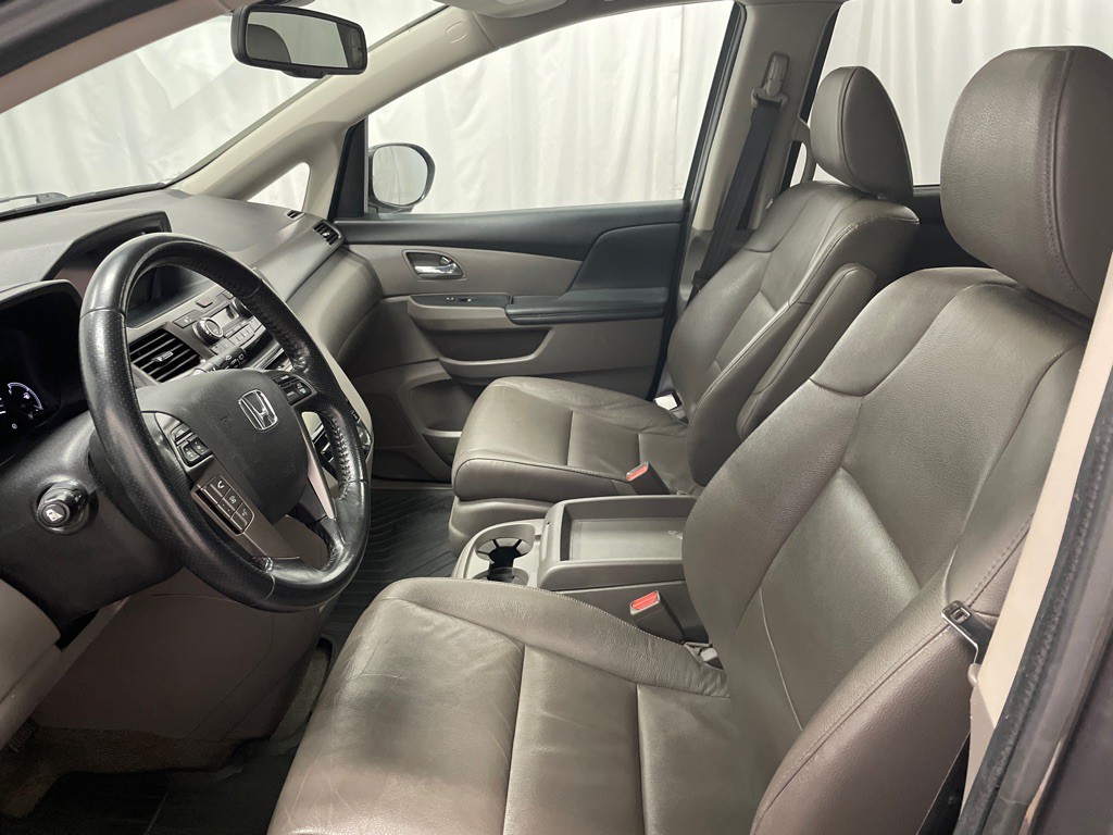 2016 Honda Odyssey Image 8