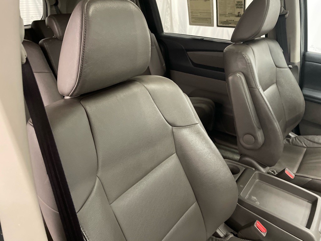 2016 Honda Odyssey Image 16