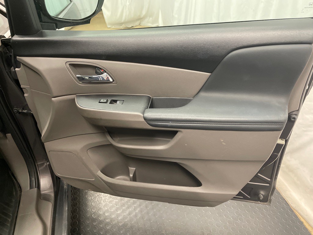 2016 Honda Odyssey Image 18