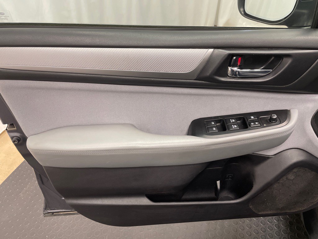 2019 Subaru Outback Image 11