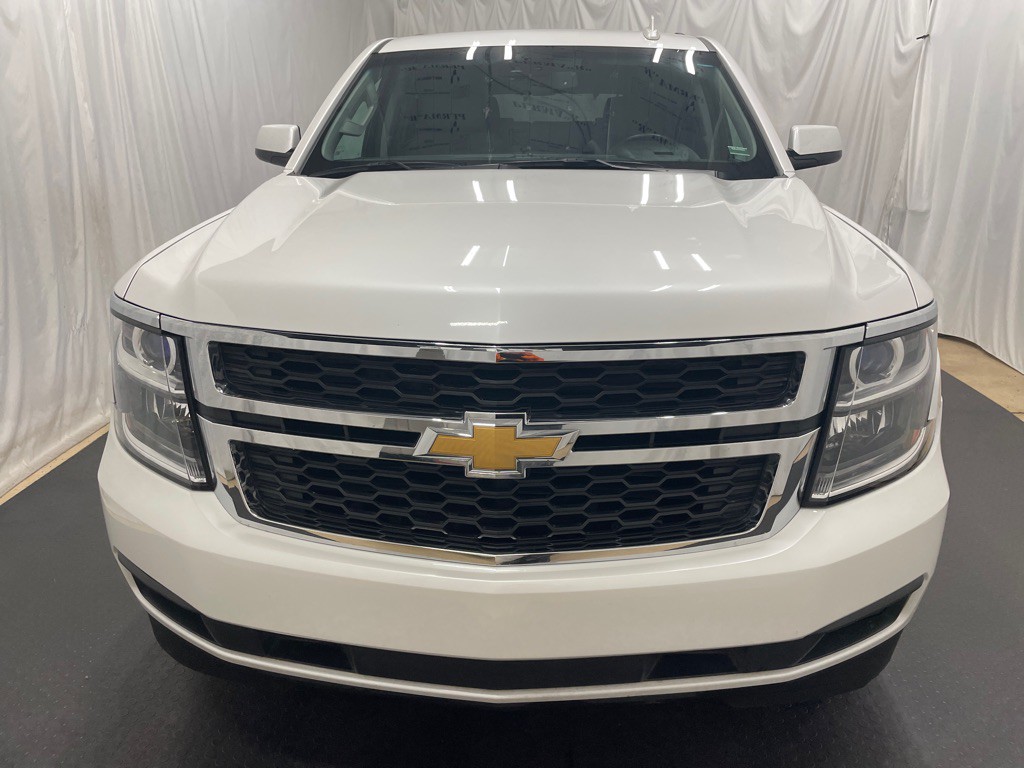 2017 Chevrolet Tahoe Image 2
