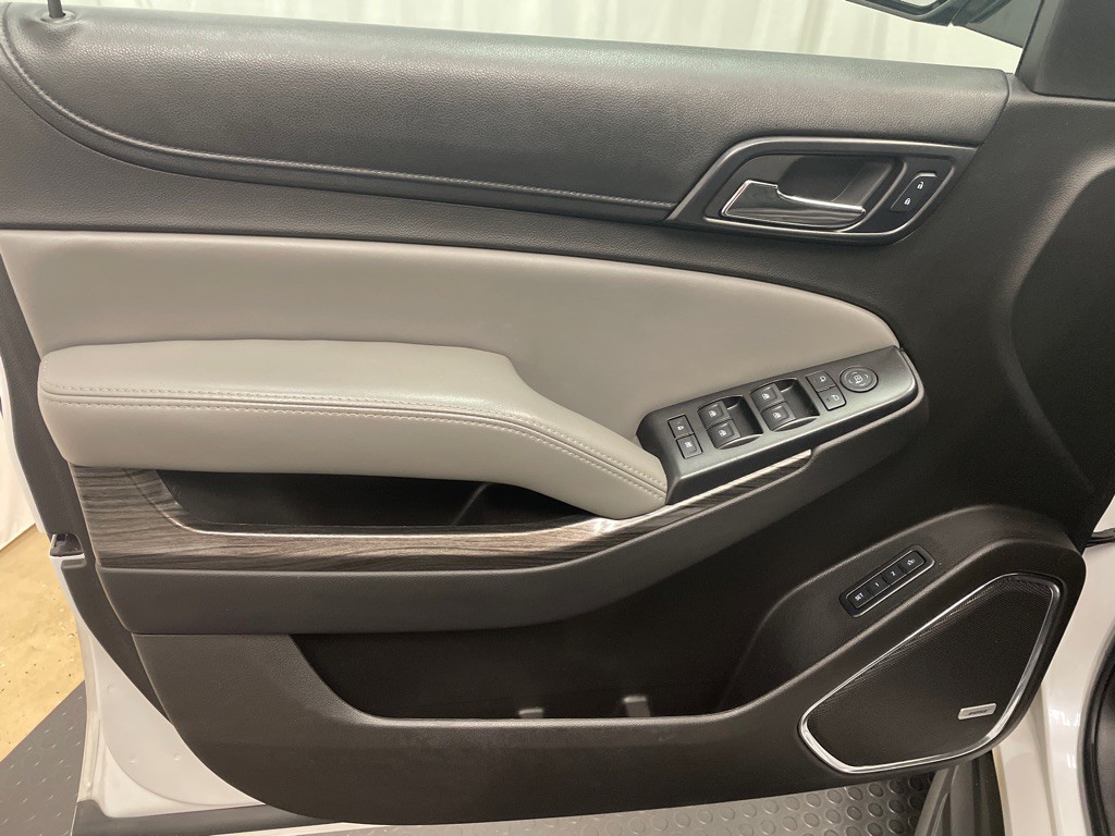 2017 Chevrolet Tahoe Image 12