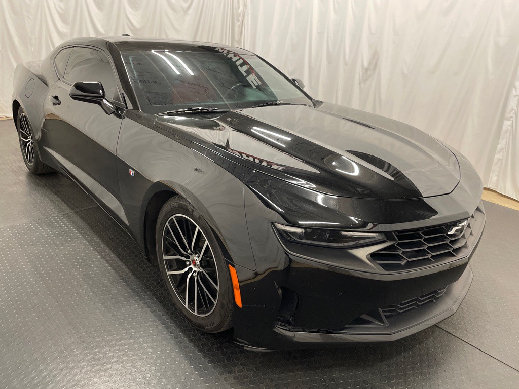 2021 Chevrolet Camaro Image 3