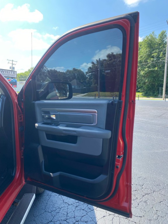 2014 RAM 1500 Image 17
