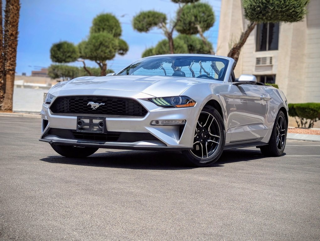 2018 Ford Mustang Image 1