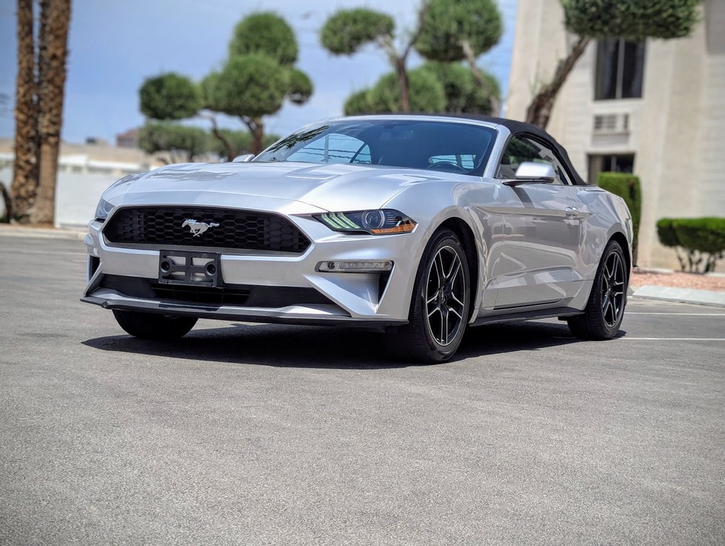 2018 Ford Mustang Image 2