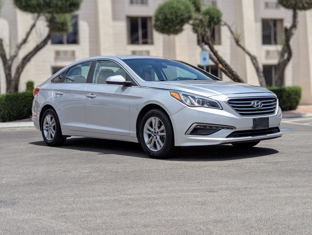 2015 Hyundai Sonata Image 2