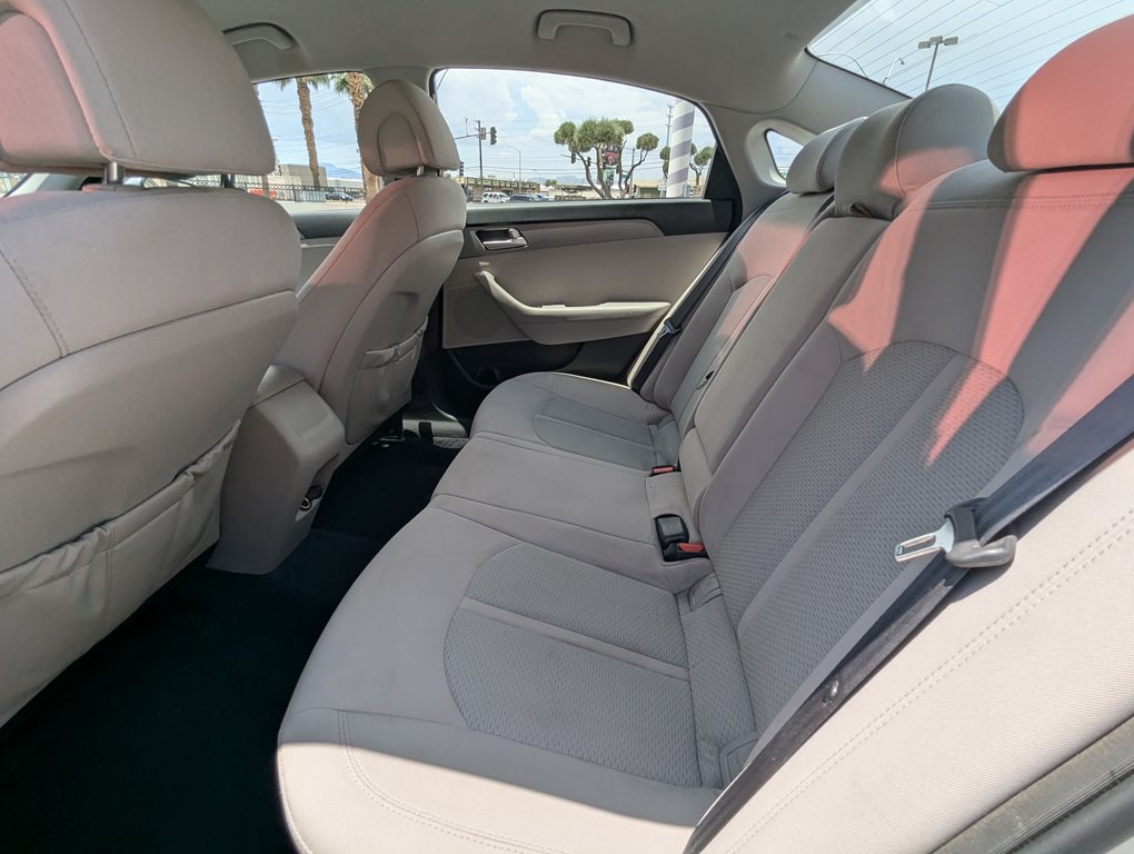 2015 Hyundai Sonata Image 9