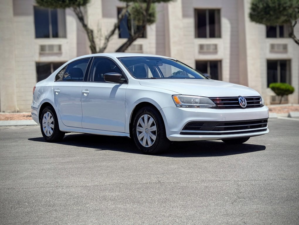 2015 Volkswagen Jetta Image 2
