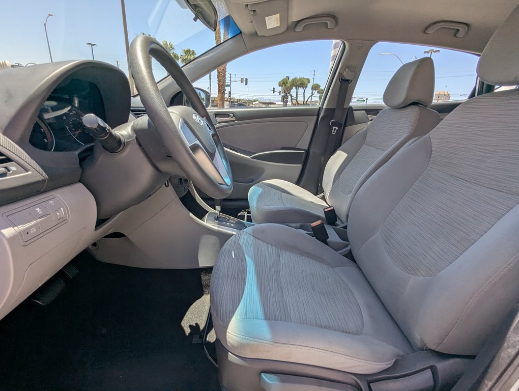 2017 Hyundai Accent Image 8