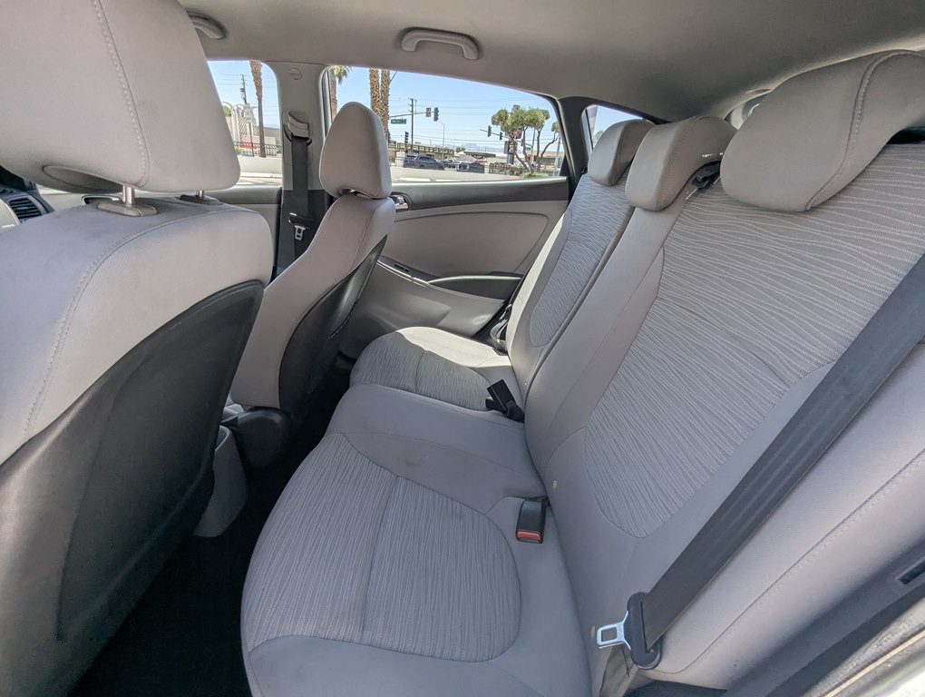 2017 Hyundai Accent Image 9