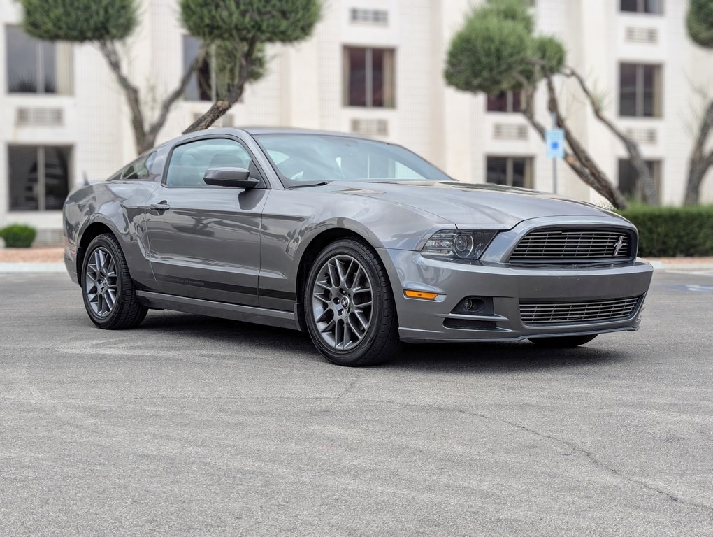 2014 Ford Mustang Image 2