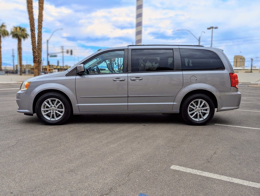 2014 Dodge Grand Caravan Image 2