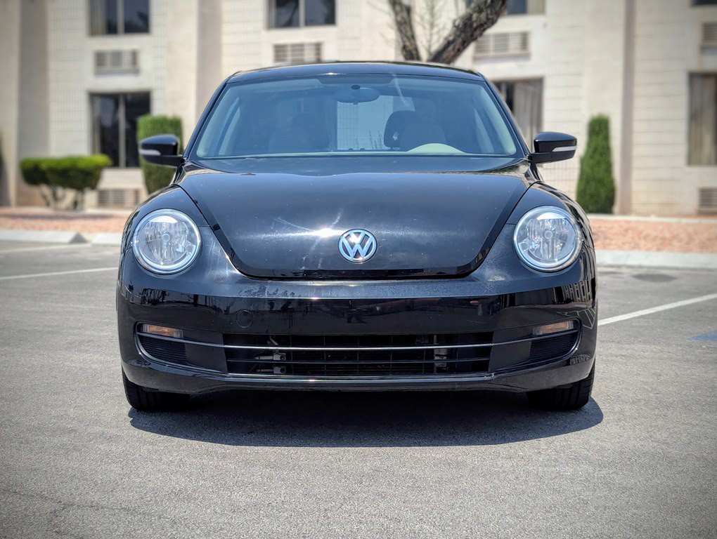 2015 Volkswagen Beetle Image 4