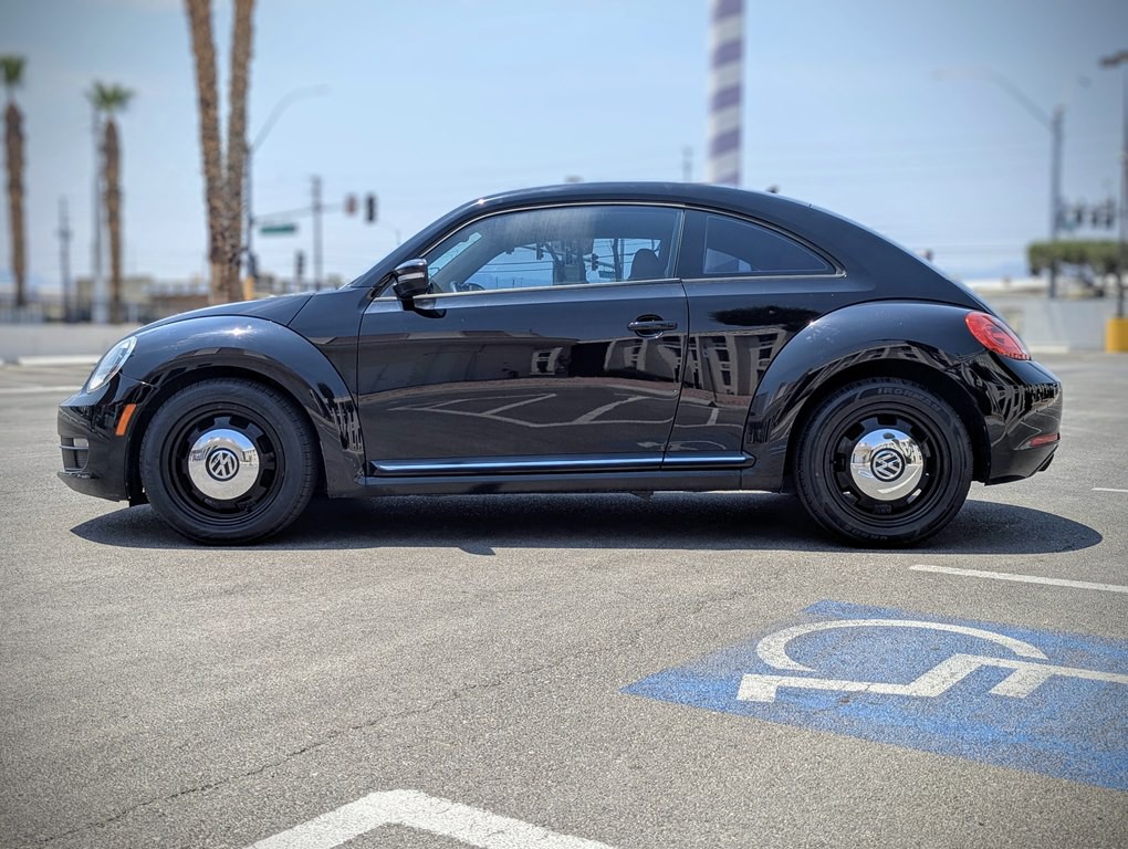 2015 Volkswagen Beetle Image 6
