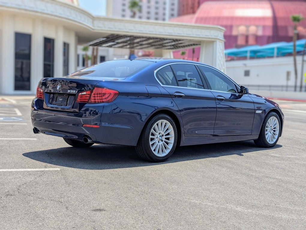 2013 BMW 5 Series Image 3