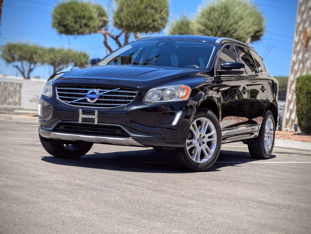 2016 Volvo XC60 Image 1